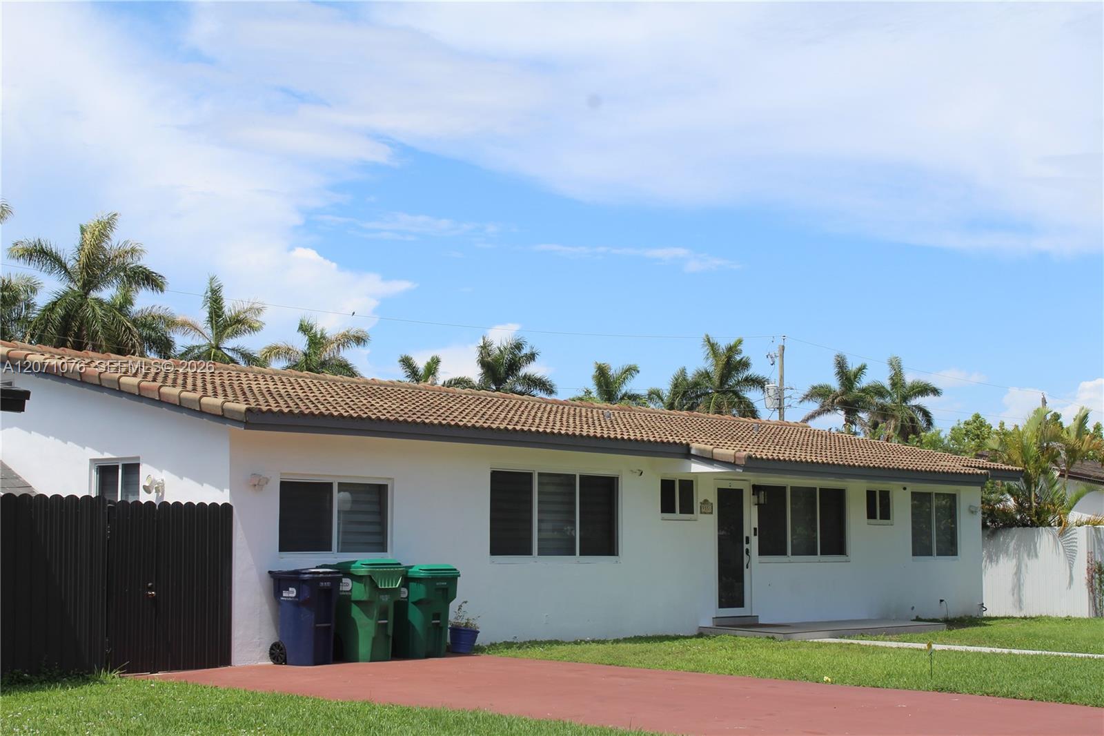 9551 SW 49th St, Miami FL 33165 photo 2