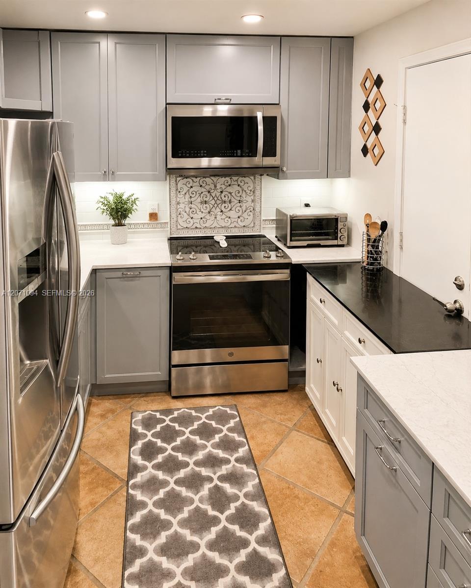 800 West Ave # 817, Miami Beach FL 33139 photo 4