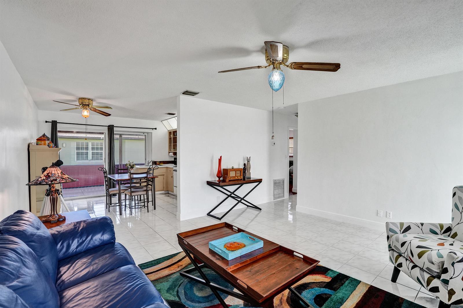4900 NW 27 Terrace, Tamarac FL 33309 photo 4