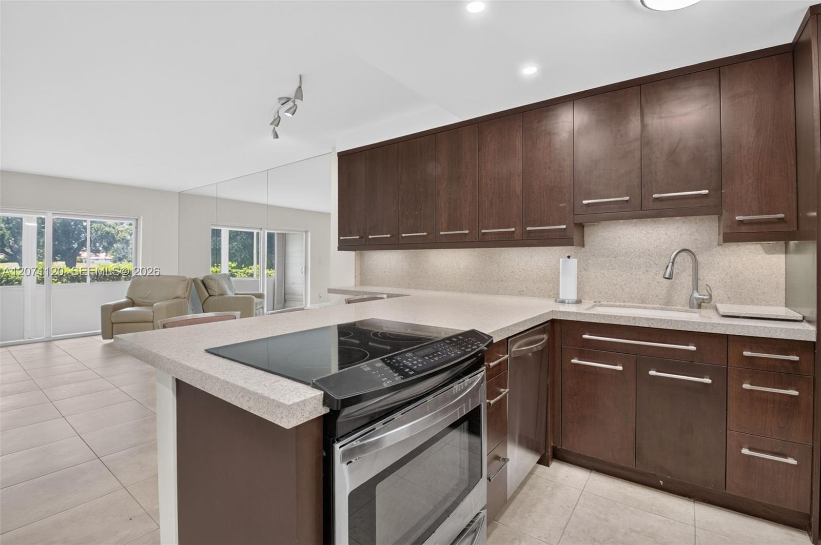 5501 NW 2nd Ave # 106, Boca Raton FL 33487 photo 5