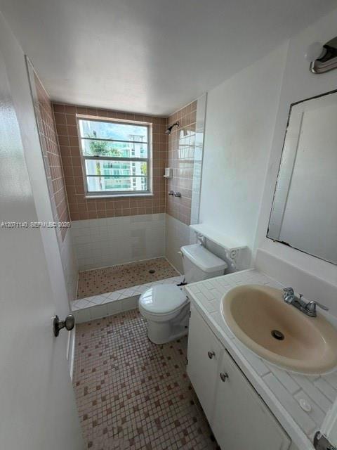 2001 Bay Dr # 301, Miami Beach FL 33141 photo 3