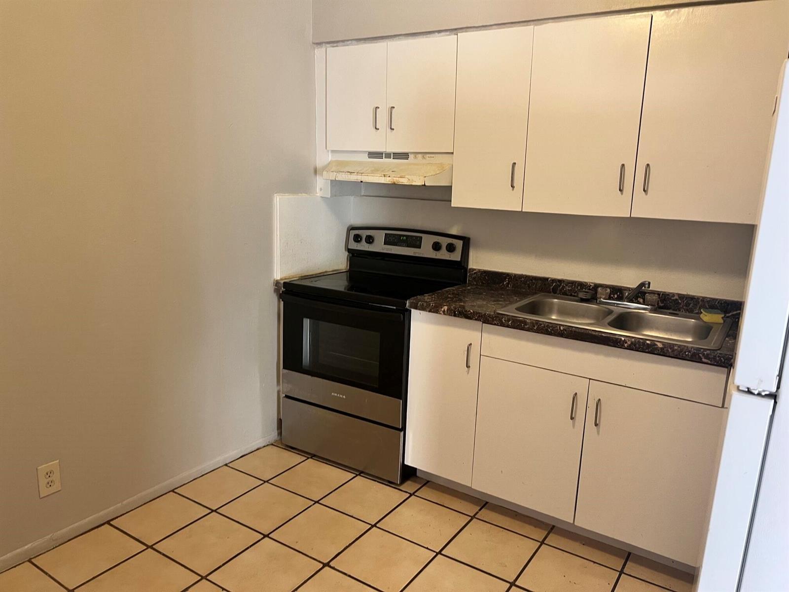 3930 NW 31ST Terrace # 3, Lauderdale Lakes FL 33309 photo 3