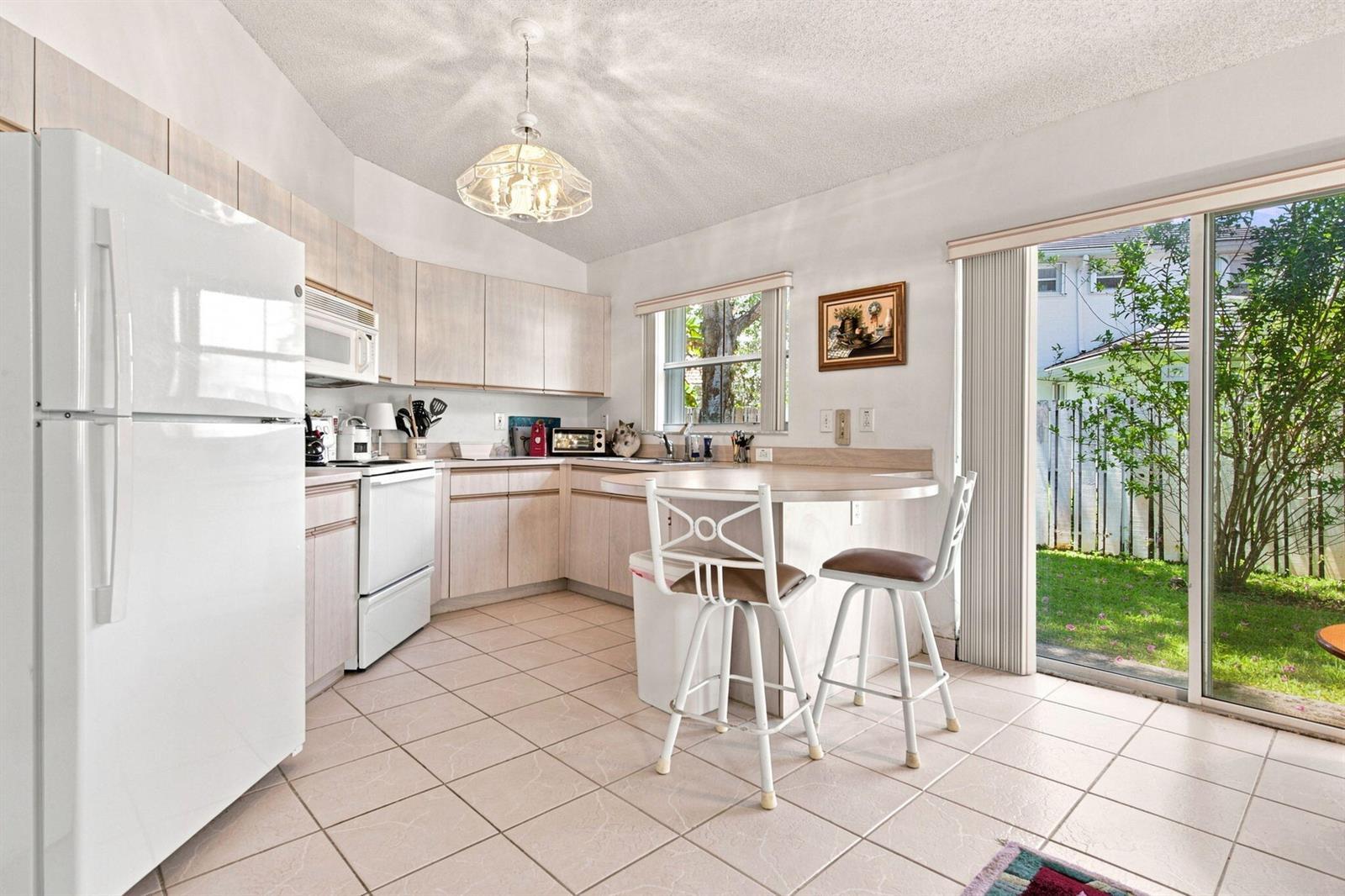 7460 NW 1st Manor, Plantation FL 33317 photo 3