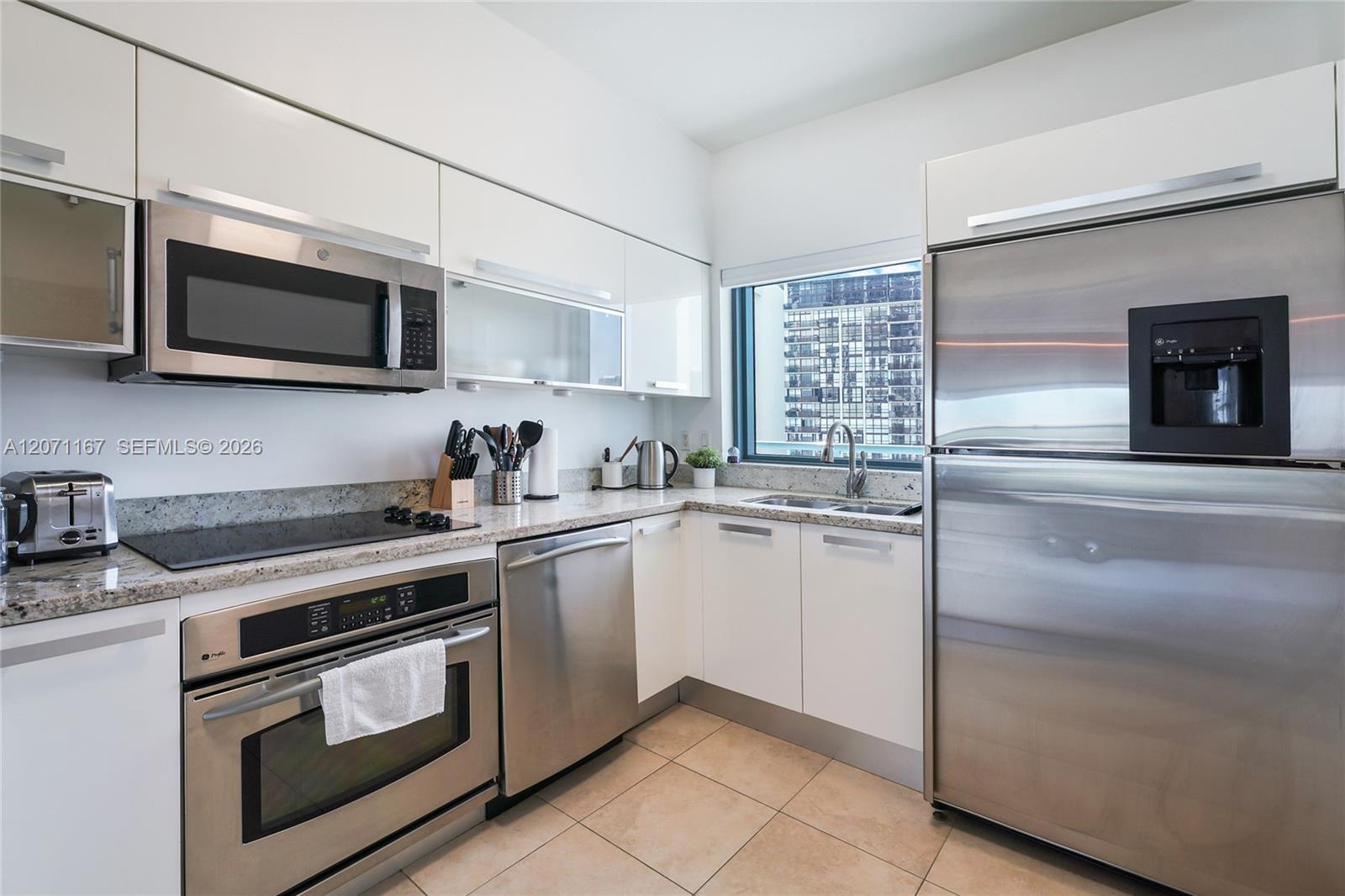 601 NE 36th St # 1106, Miami FL 33137 photo 5