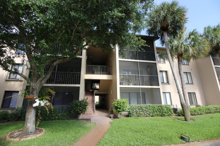 201 Foxtail Drive # C1, FL 33415 photo 2