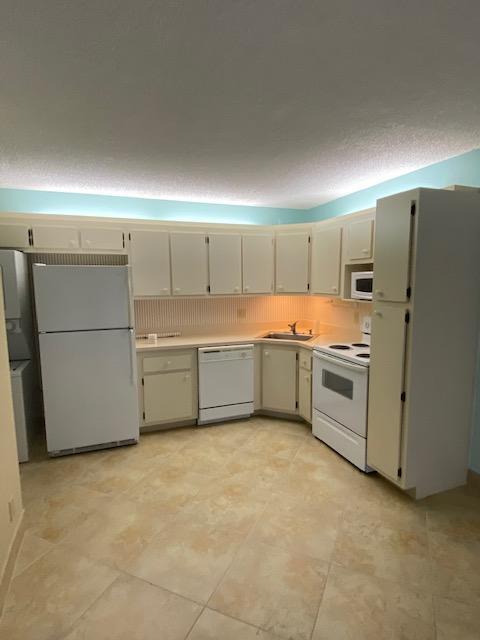 201 Foxtail Drive # C1, FL 33415 photo 3
