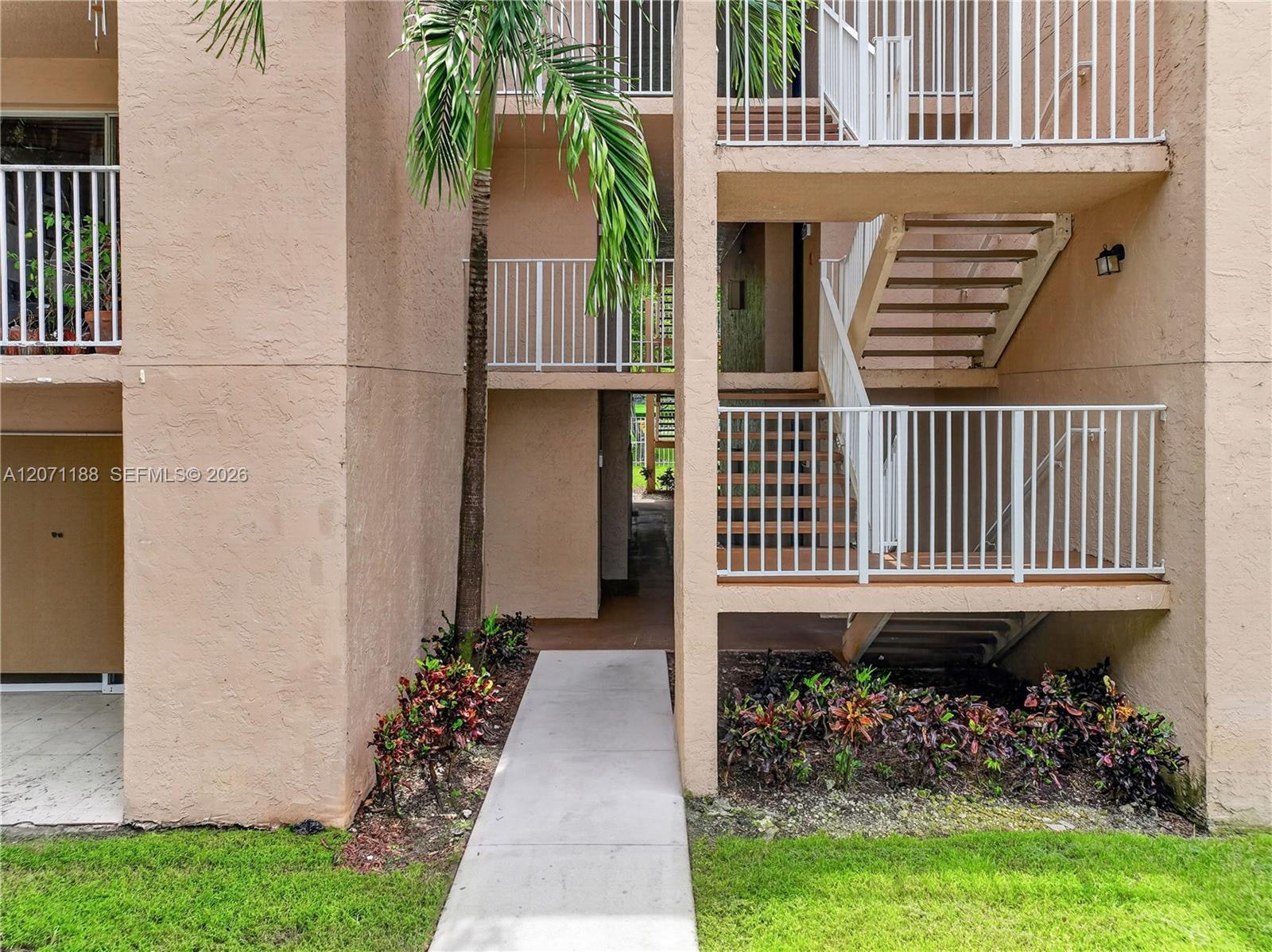 15780 SW 106th Ter # 104, Miami FL 33196 photo 2