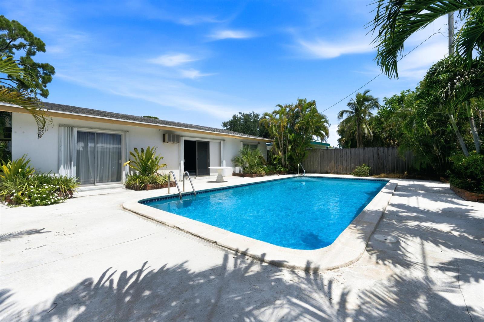 278 CAMELLIA Street, Palm Beach Gardens FL 33410 photo 2
