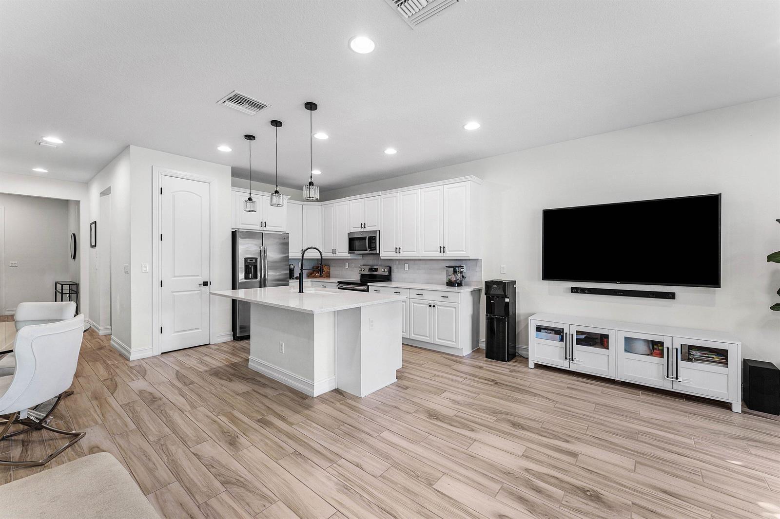 10175 Akenside Drive, Boca Raton FL 33428 photo 4