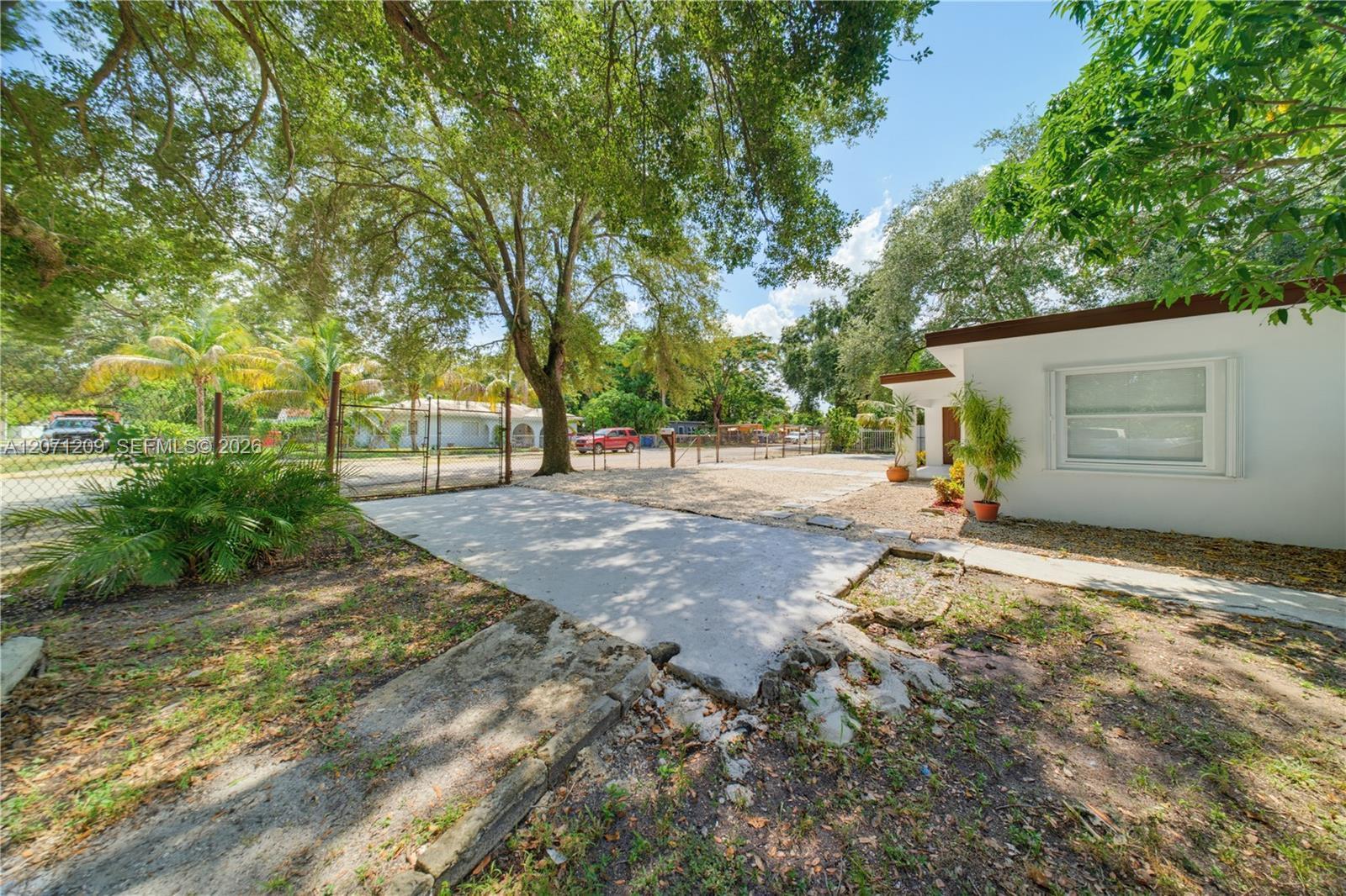 2101 NW 93rd Ter, Miami FL 33147 photo 5