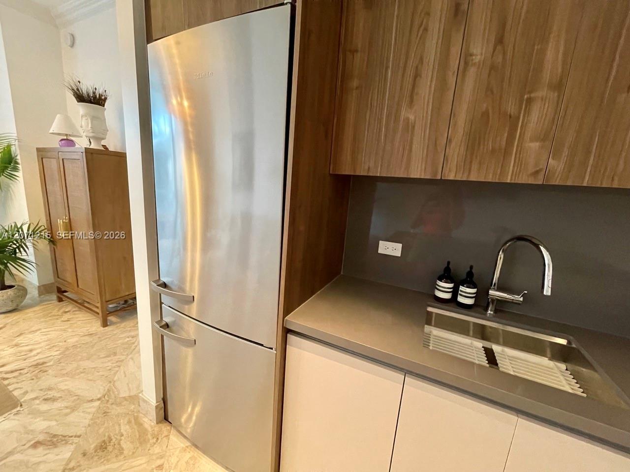 3470 E Coast Ave # H0806, Miami FL 33137 photo 3