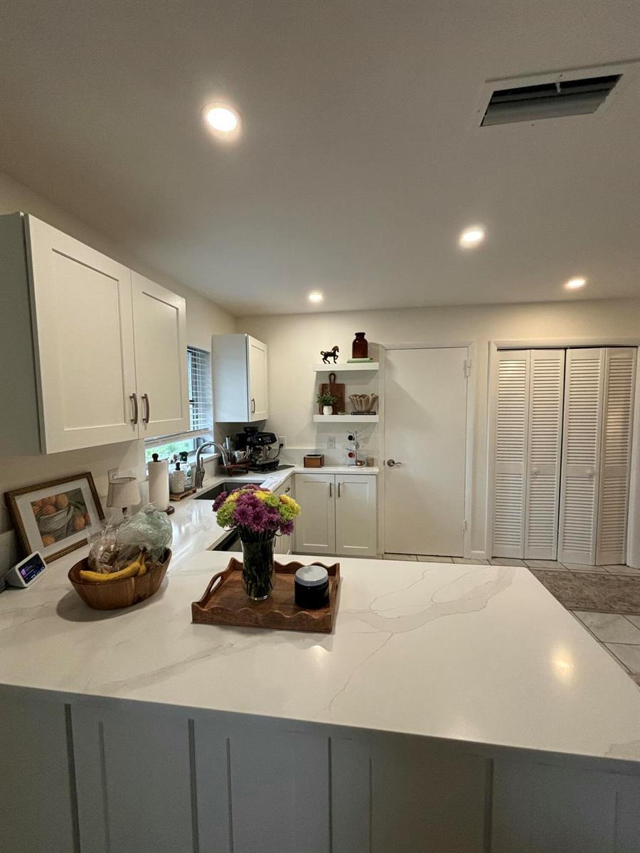 800 Ibis Way # 4, North Palm Beach FL 33408 photo 2