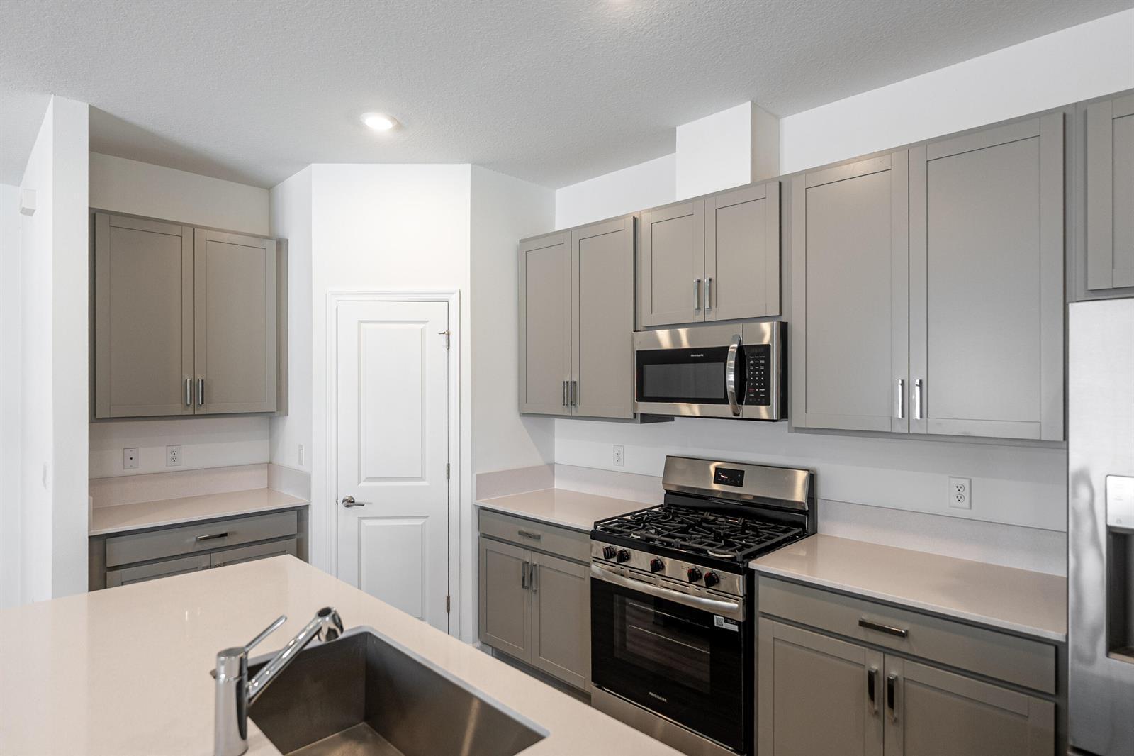 10683 NW WILGROVE Lane, Port St. Lucie FL 34987 photo 2