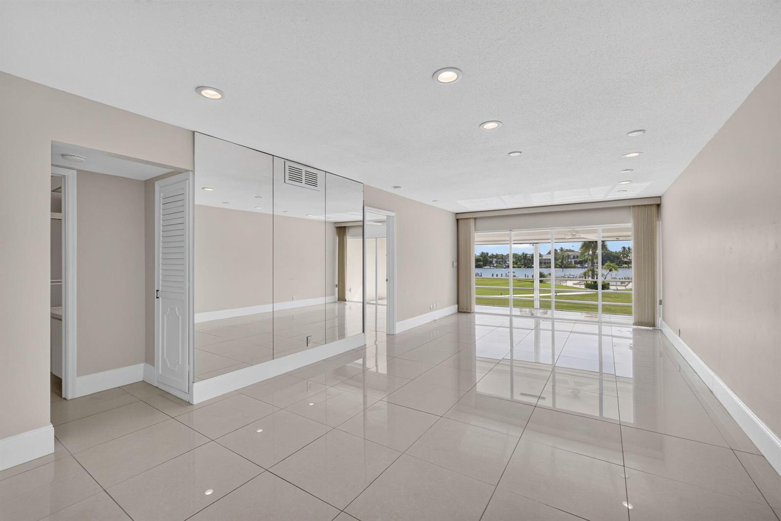 478 Tequesta Drive # 204, Tequesta FL 33469 photo 4