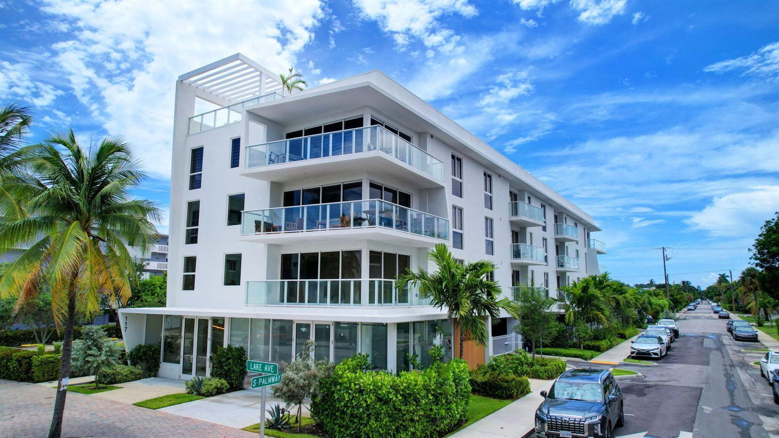 117 Lake Avenue Unit 304, FL 33460