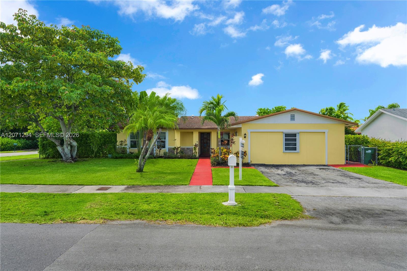 12900 SW 81st St, Miami FL 33183 photo 2