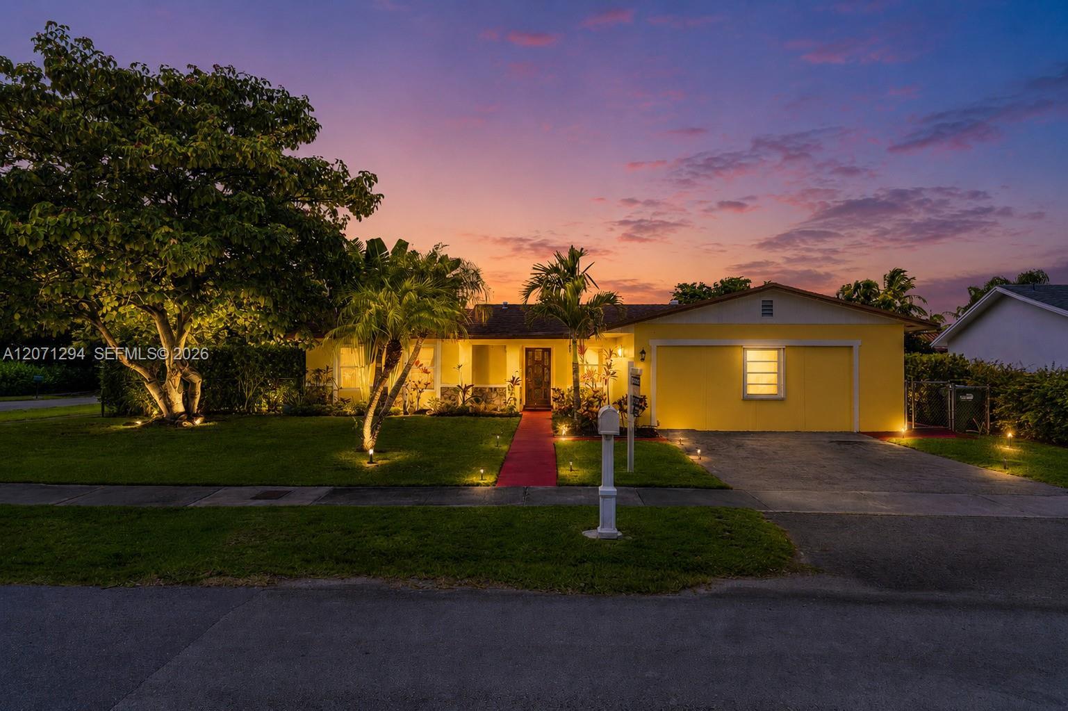 12900 SW 81st St, Miami FL 33183