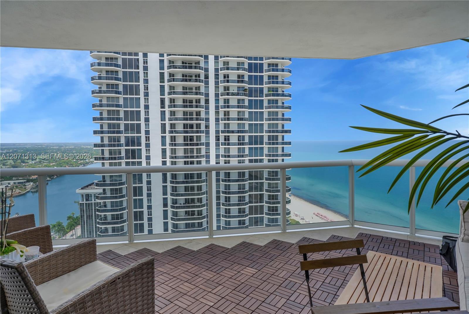 4775 Collins Ave # 2908, Miami Beach FL 33140