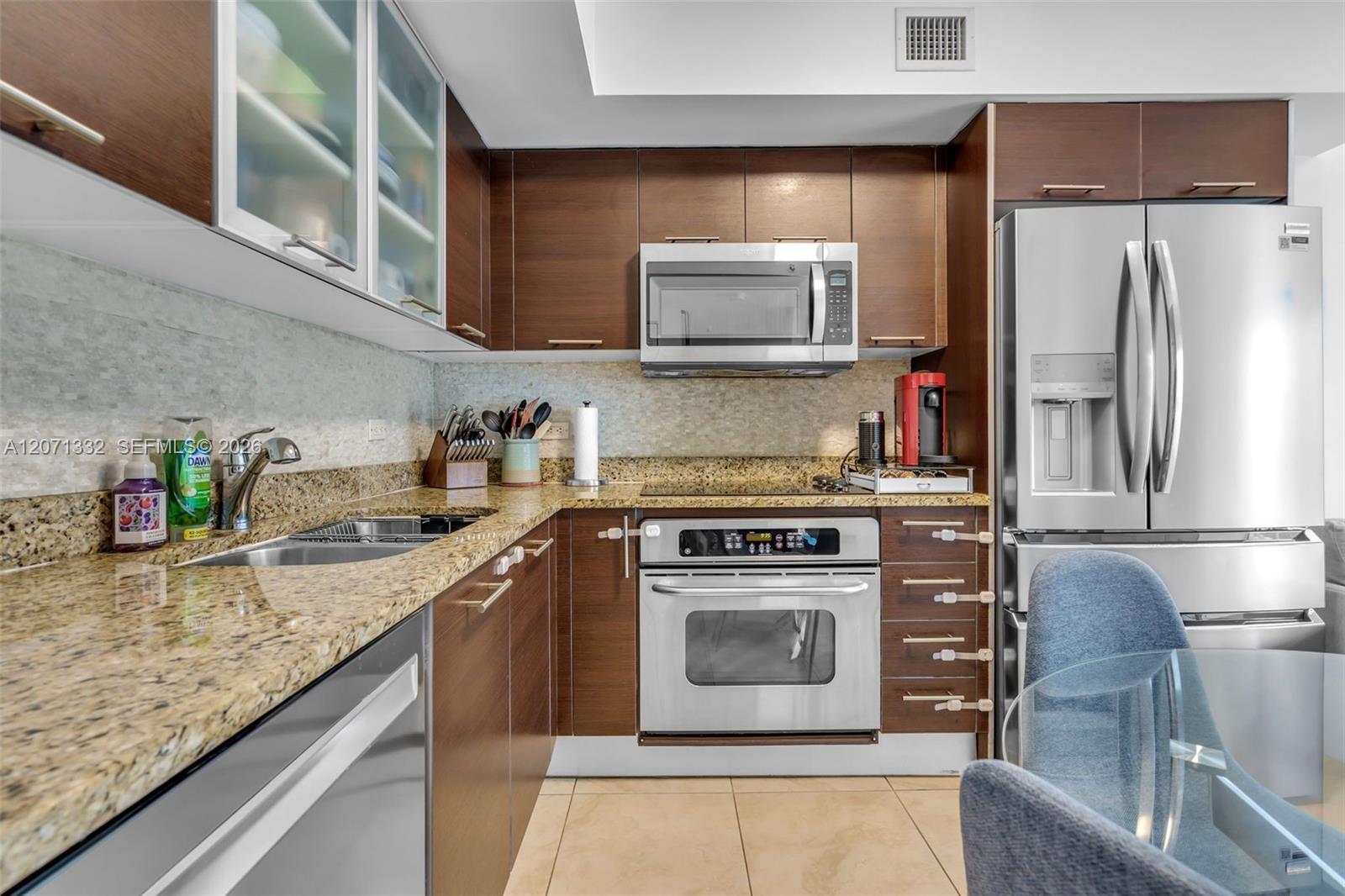 41 SE 5th St # 908, Miami FL 33131 photo 3