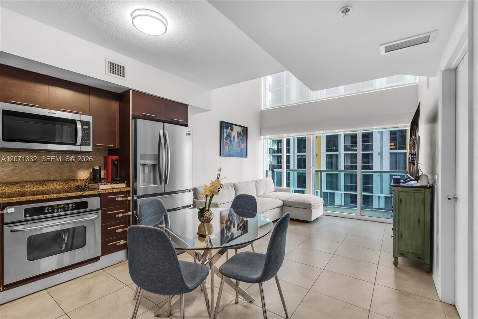 41 SE 5th St # 908, Miami FL 33131 photo 5