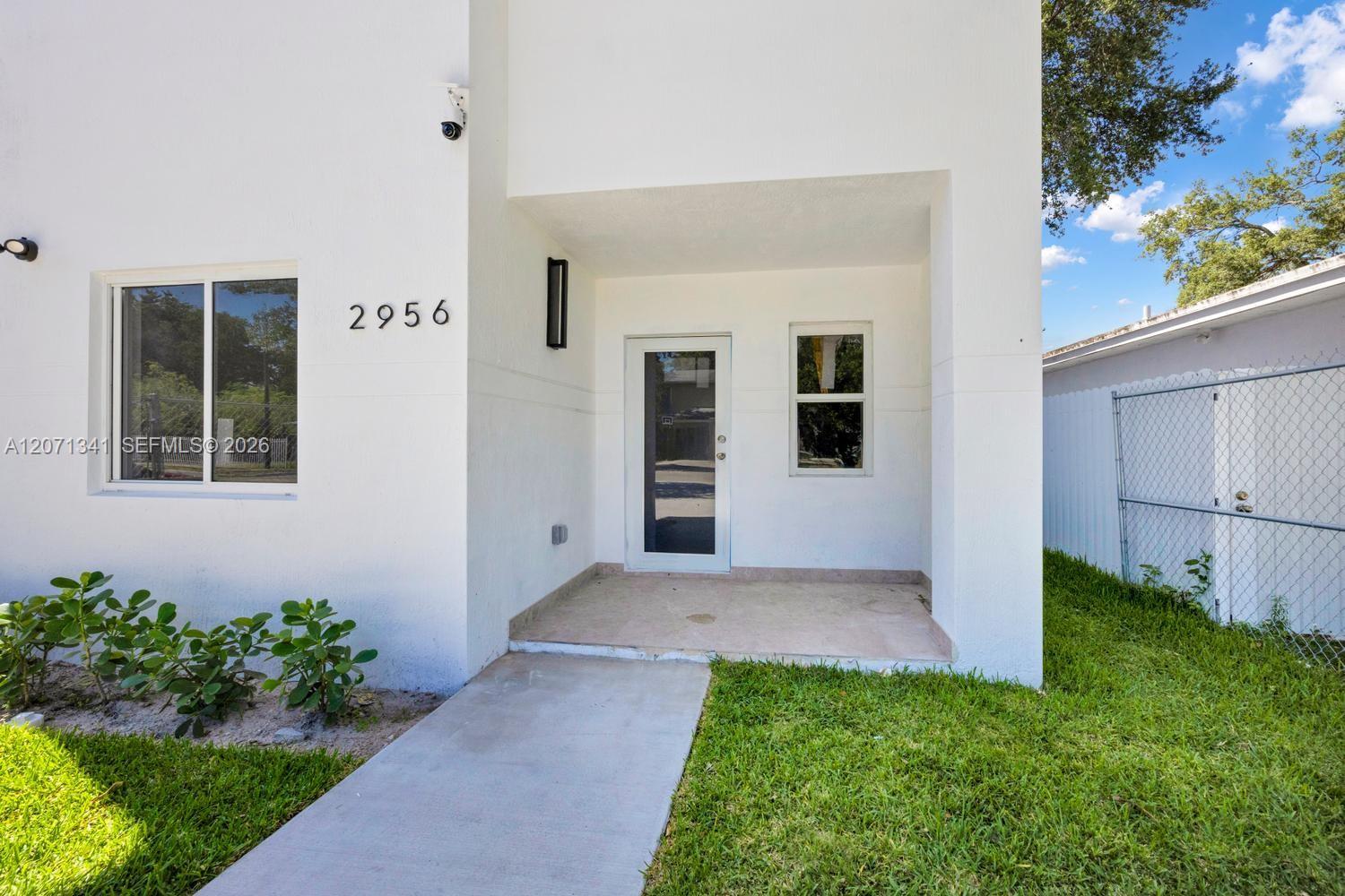 2770 NW 44 ST, Miami FL 33142 photo 2