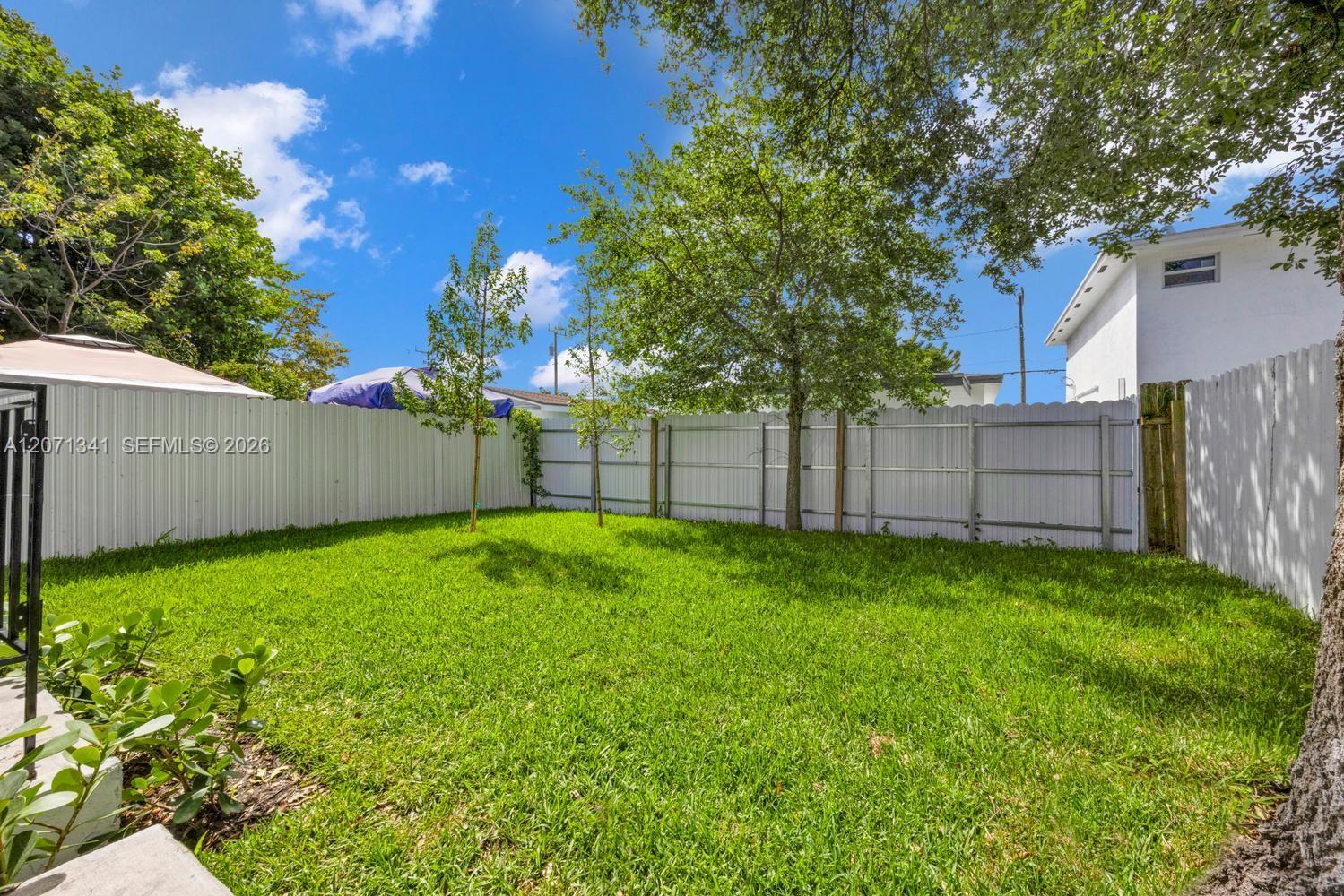 2770 NW 44 ST, Miami FL 33142 photo 3