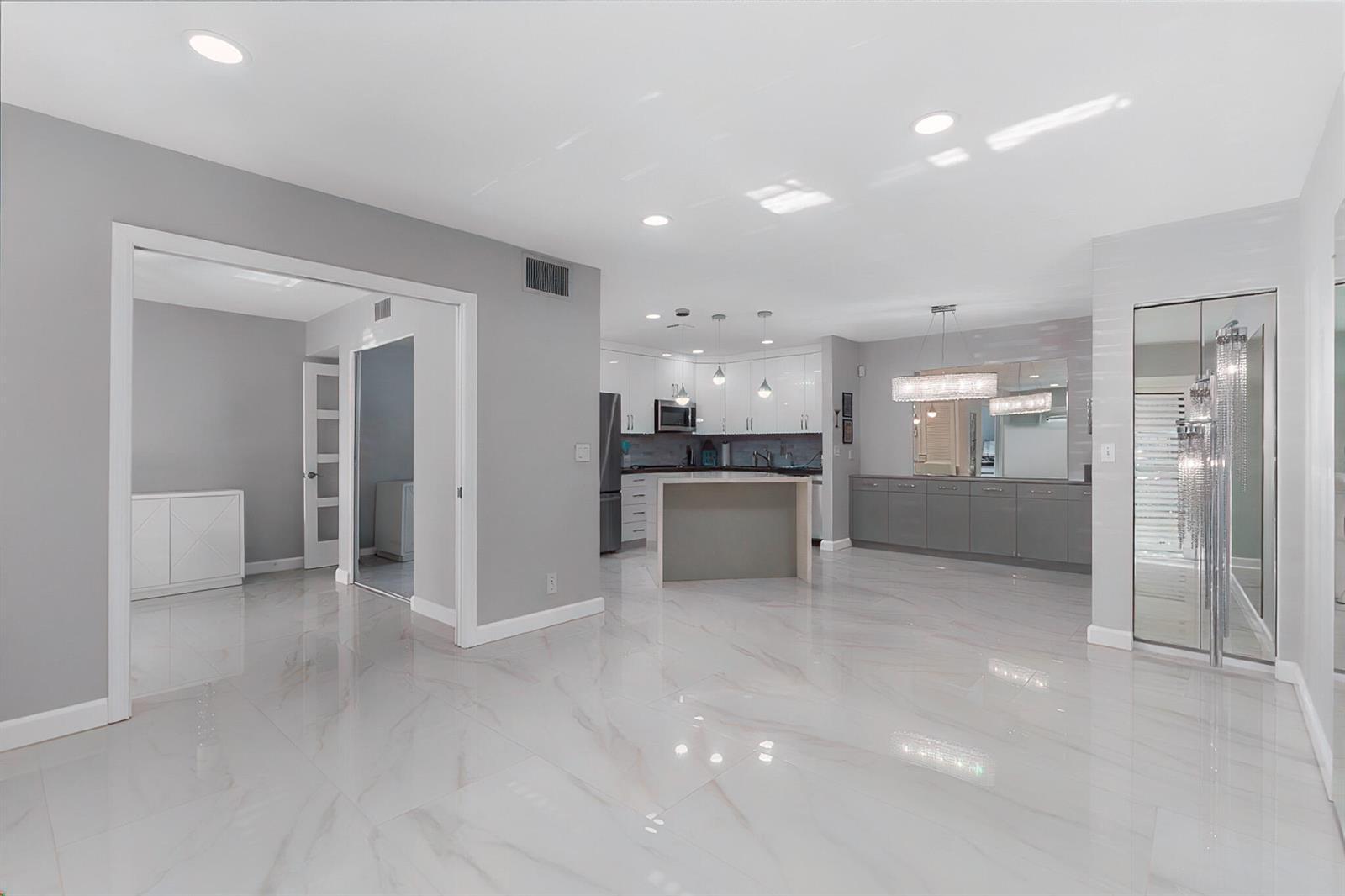 130 CYPRESS CLUB Drive # 306, Pompano Beach FL 33060