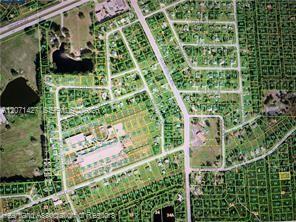 811 Yellowtail Lane, Punta Gorda FL 33982 photo 2