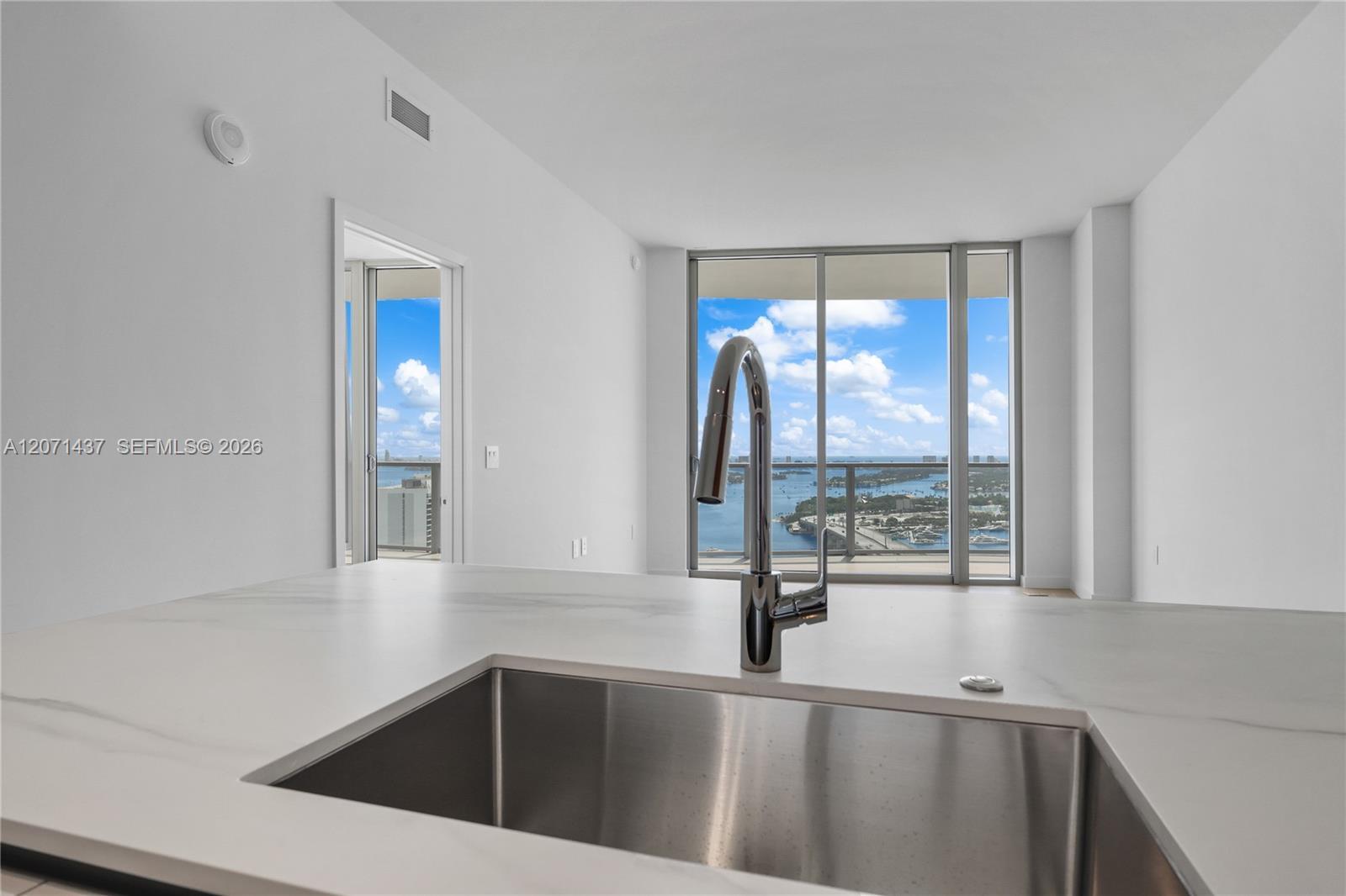 1400 Biscayne Blvd # 3405, Miami FL 33132 photo 5