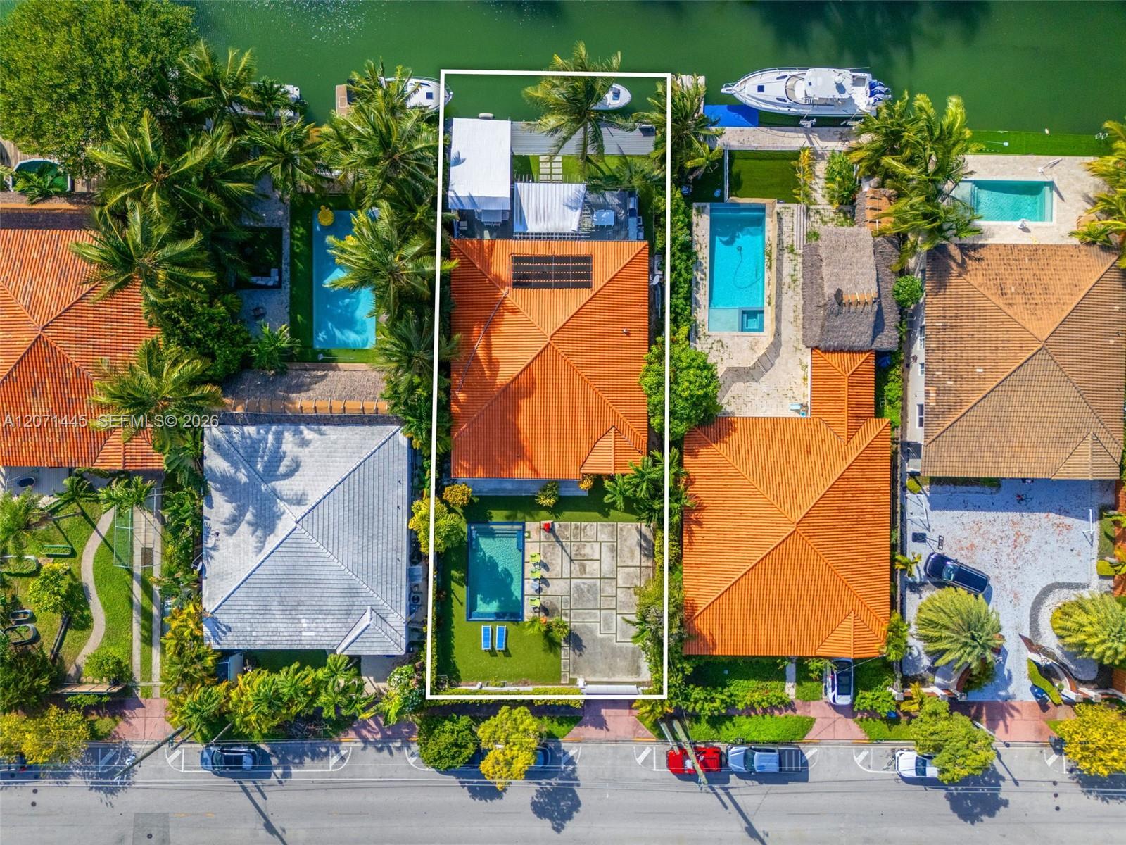 7970 Hawthorne Ave, Miami Beach FL 33141 photo 2