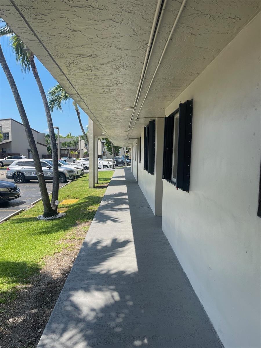 10290 NW 9th St Cir # 113, Miami FL 33172 photo 4