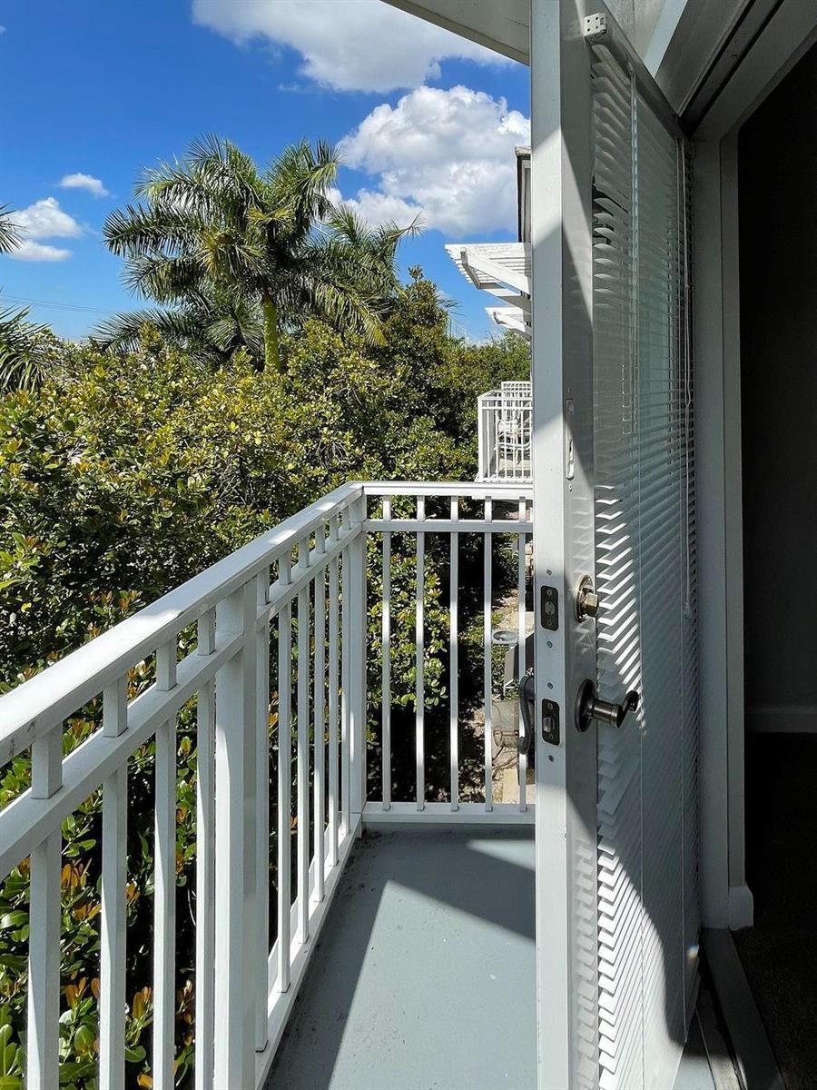 2377 Vintage Drive, Lighthouse Point FL 33064 photo 2