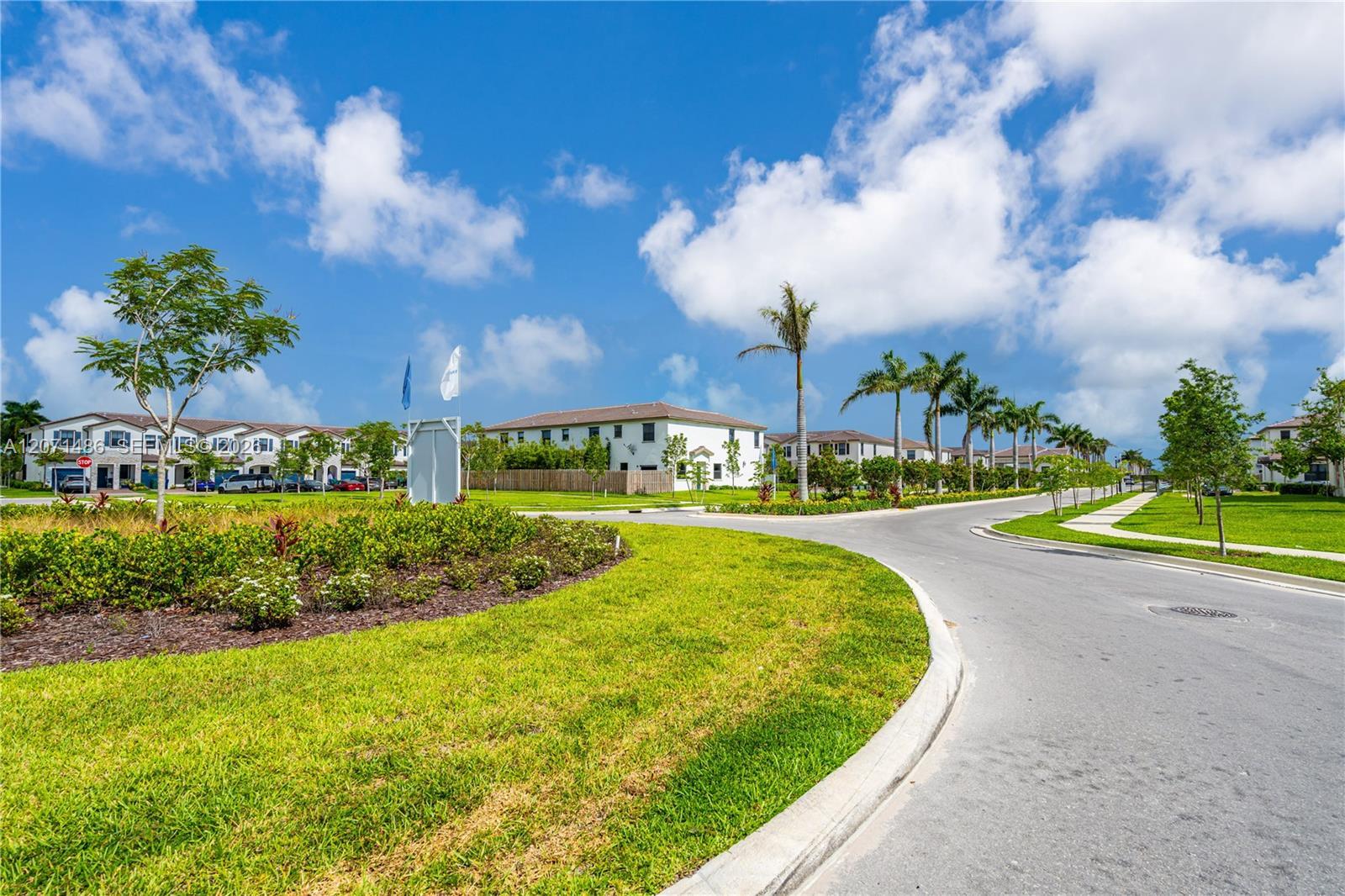 23469 SW 129th Pl, Homestead FL 33032 photo 3