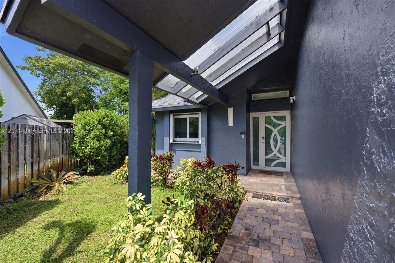3913 NW 72nd Ln, Coral Springs FL 33065 photo 3