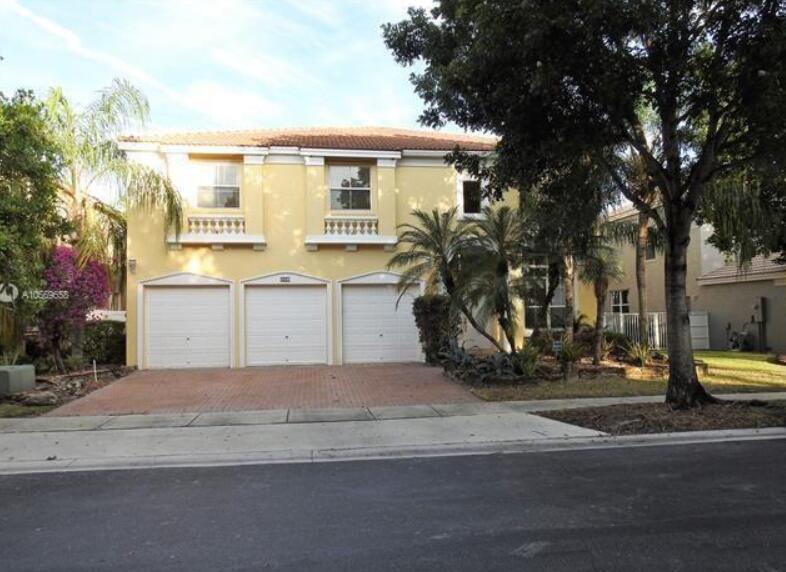 833 SW 167TH Avenue, Pembroke Pines FL 33027 photo 2