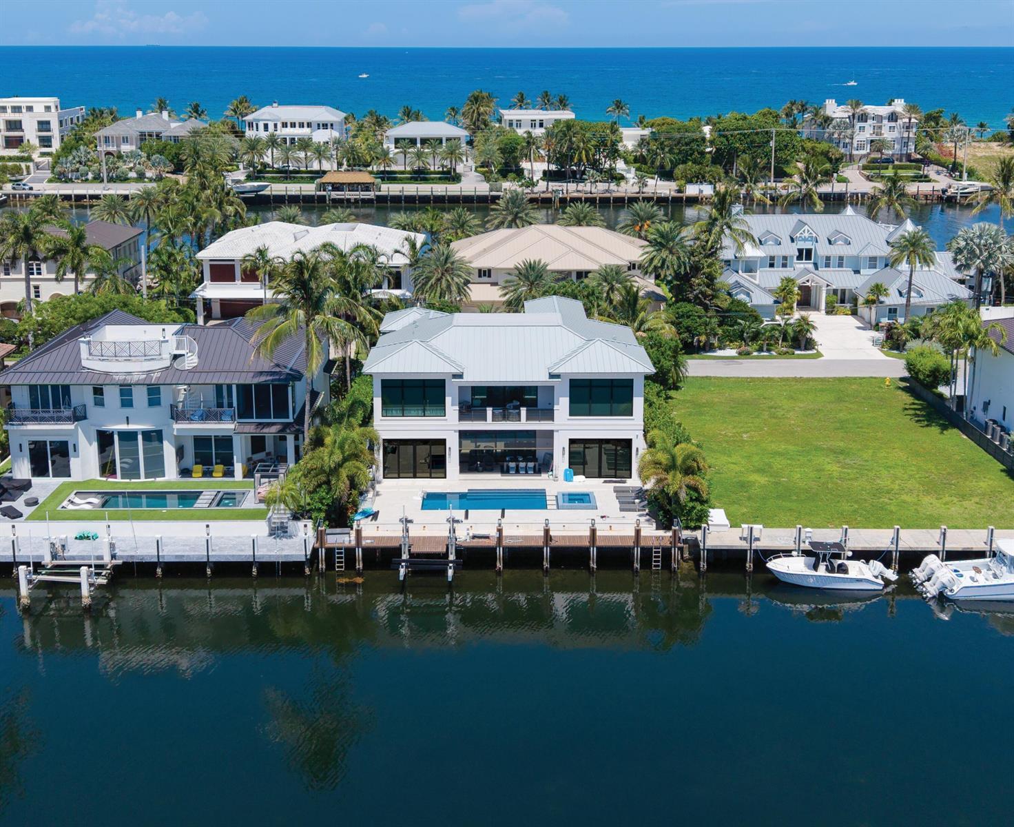 3181 NE 31ST Avenue, Lighthouse Point FL 33064