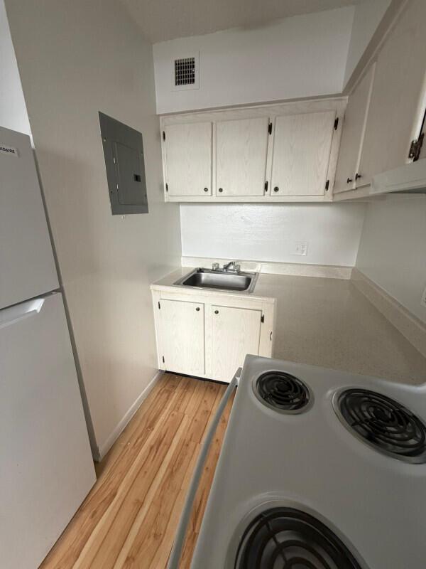 610 NE 1st Avenue # 6, Fort Lauderdale FL 33304 photo 2