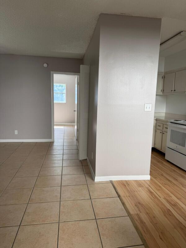 610 NE 1st Avenue # 6, Fort Lauderdale FL 33304 photo 3