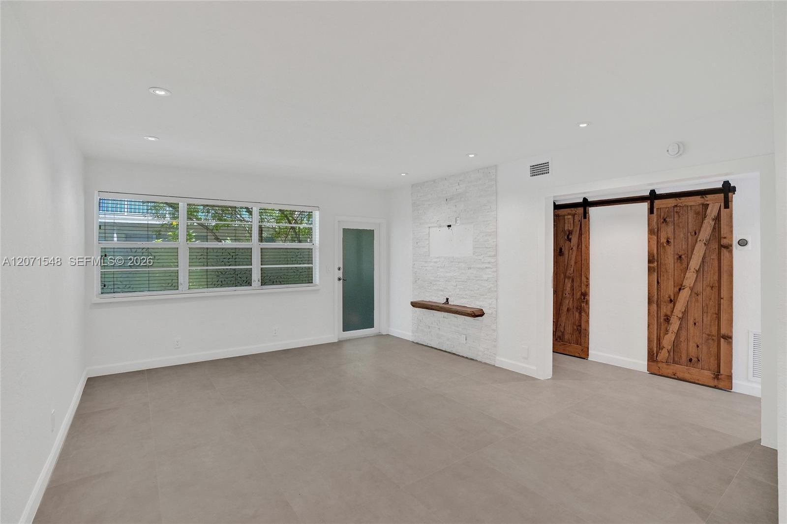 350 S Shore Dr # 12, Miami Beach FL 33141 photo 4