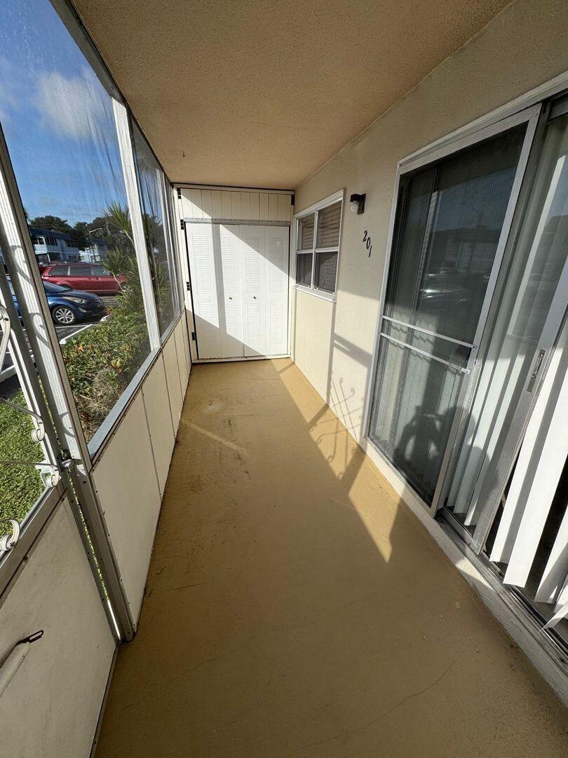 201 BRITTANY E, Delray Beach FL 33446 photo 4