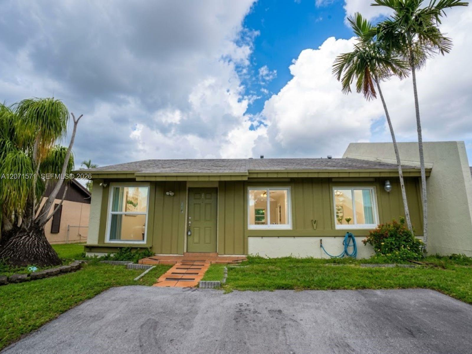 11942 SW 122nd Pl, Miami FL 33186 photo 3