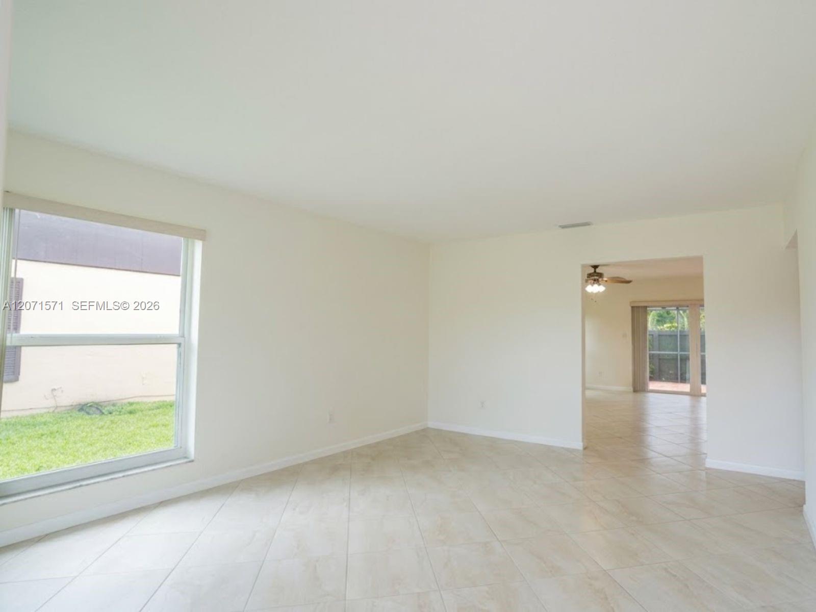 11942 SW 122nd Pl, Miami FL 33186 photo 5