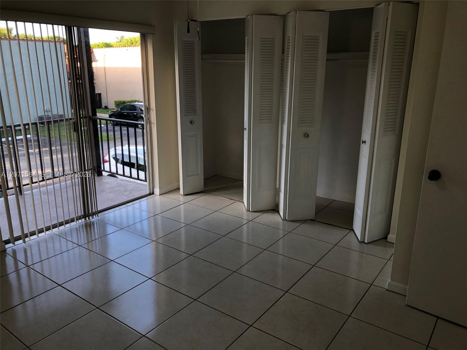 10820 N Kendall Dr # 6, Miami FL 33176 photo 2