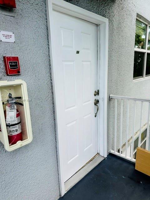 Oakland Park, FL 33309 photo 2