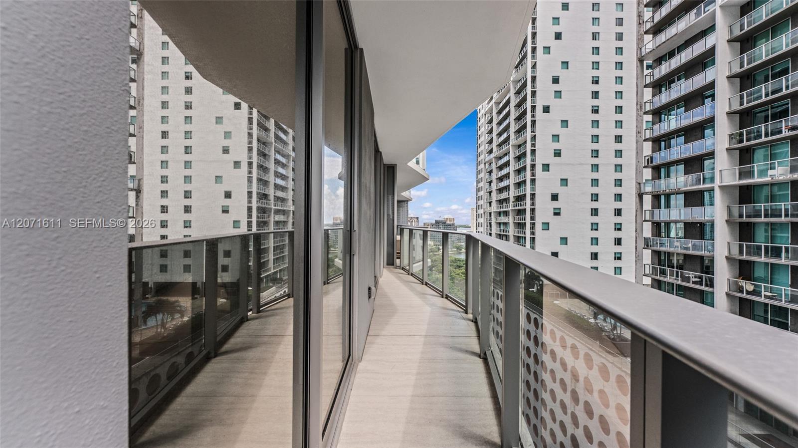 77 SE 5th ST # 1607, Miami FL 33131 photo 2