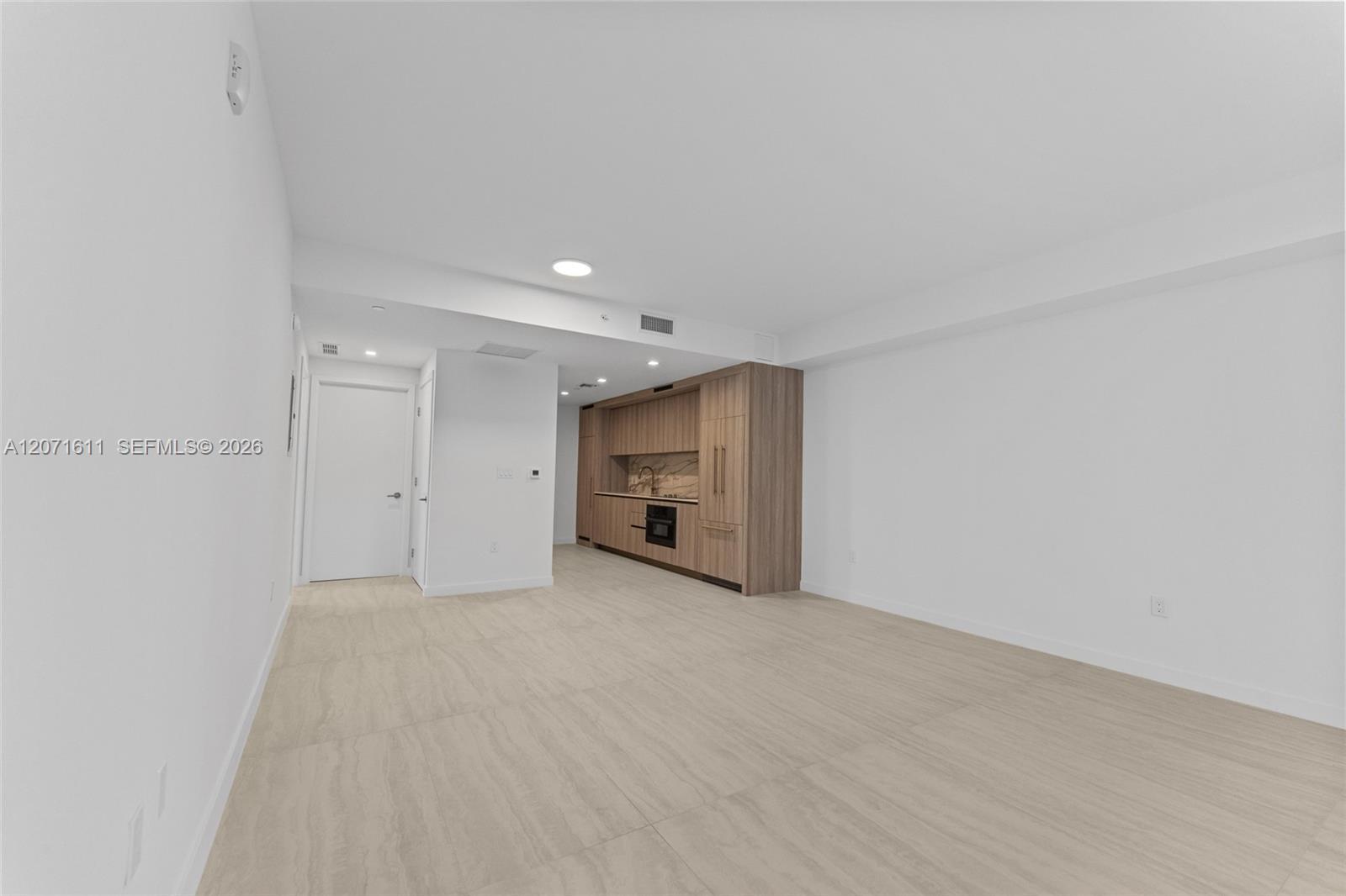 77 SE 5th ST # 1607, Miami FL 33131 photo 4
