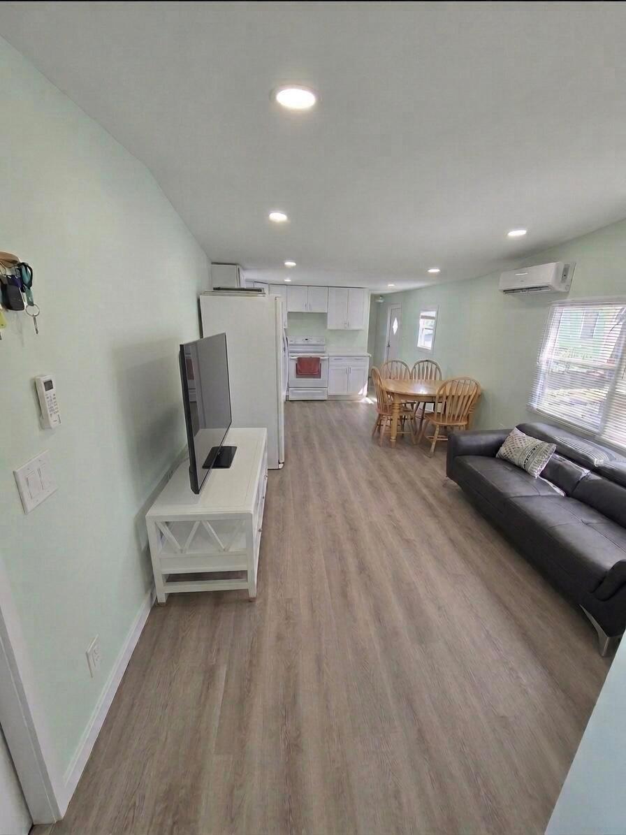 2407 NW 20th Avenue, Boynton Beach FL 33436 photo 3