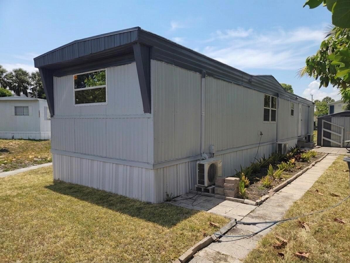 2407 NW 20th Avenue, Boynton Beach FL 33436