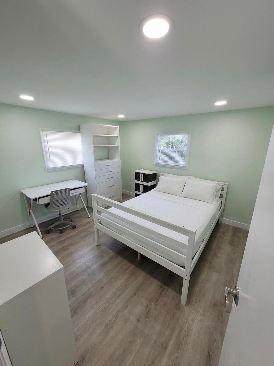 2407 NW 20th Avenue, Boynton Beach FL 33436 photo 4