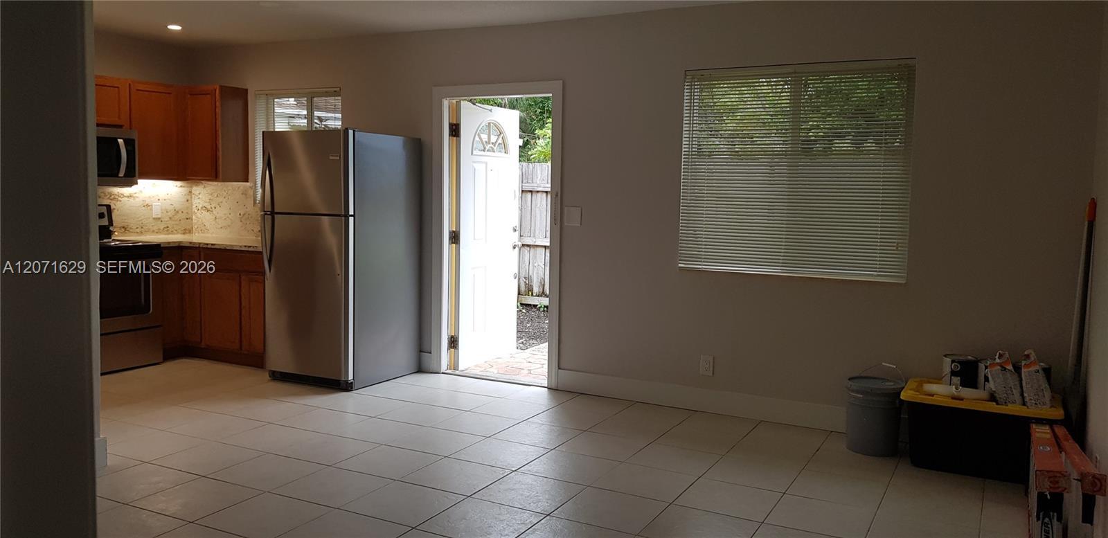 818 SW 4th St # 3, Fort Lauderdale FL 33312 photo 3